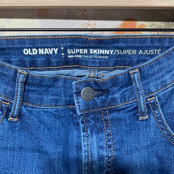 Old Navy super Skinny Mid-rise Size 4 - Picture 5 of 10